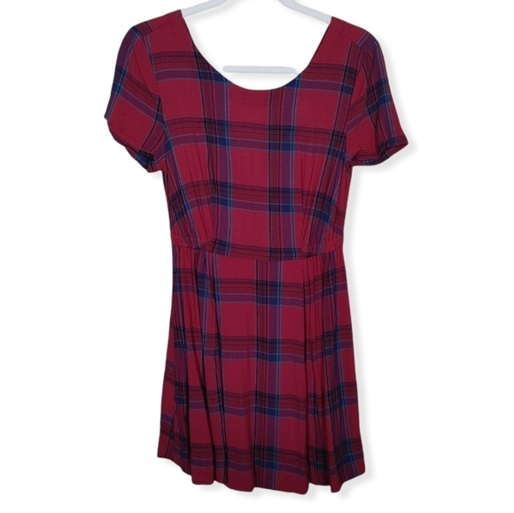 Volcom Red Plaid Lightweight Scoop Neck Mini Dress Size Medium - Picture 1 of 15
